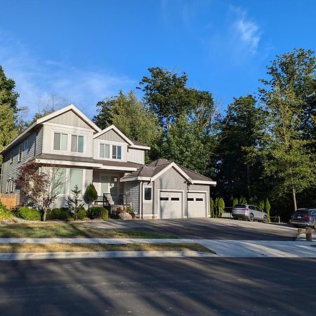 Cozy Ensuite Room Near Nature & Amenities Surrey Exterior photo